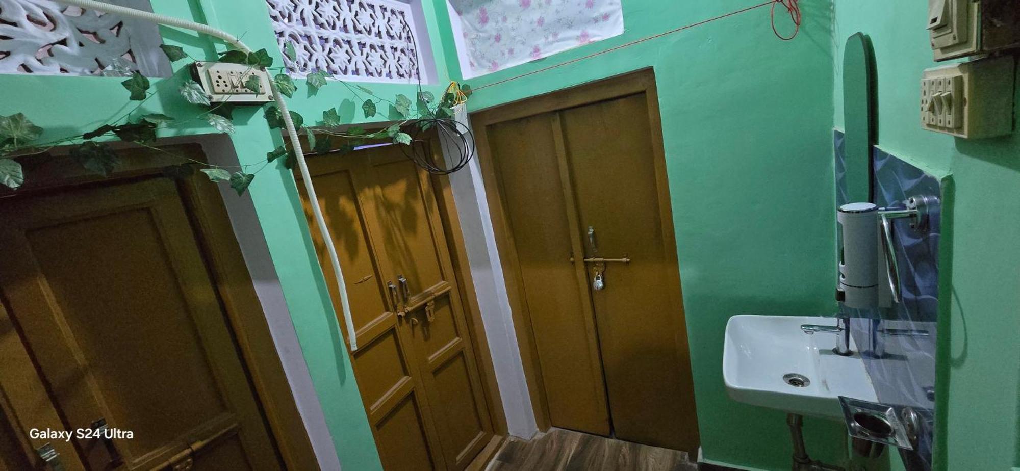 Kashi Dham Homestay Varanasi Eksteriør bilde